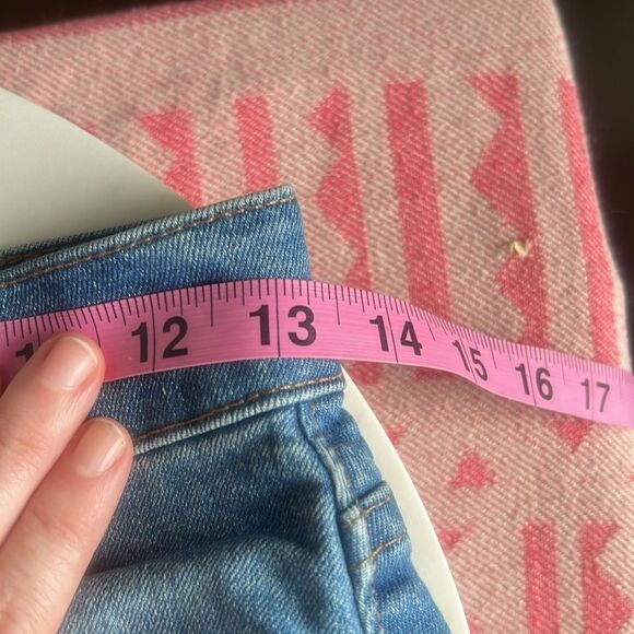 Madewell High Rise Denim Shorts - Picture 6 of 6